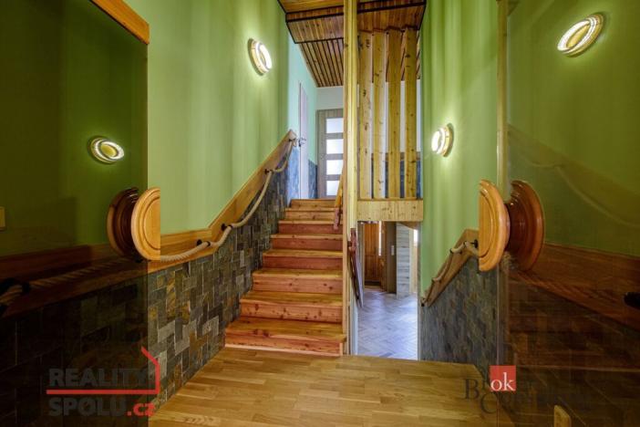 Prodej rodinného domu, Holasovice - Loděnice, 252 m2