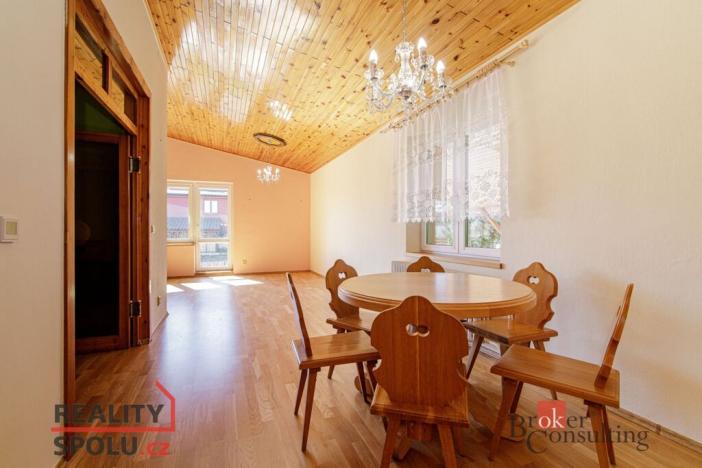 Prodej rodinného domu, Holasovice - Loděnice, 252 m2