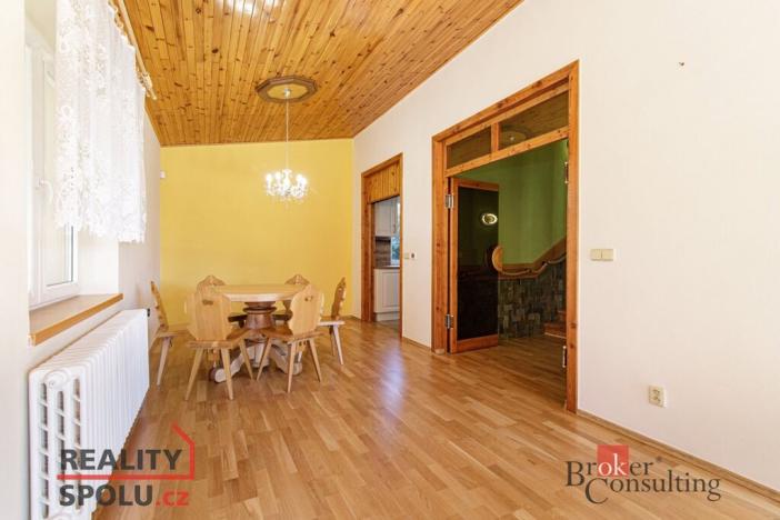 Prodej rodinného domu, Holasovice - Loděnice, 252 m2
