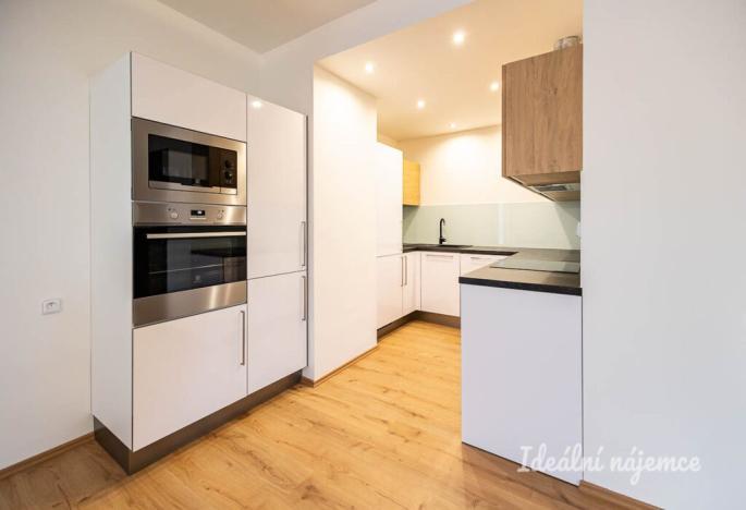 Pronájem bytu 3+kk, Praha, Formanská, 92 m2