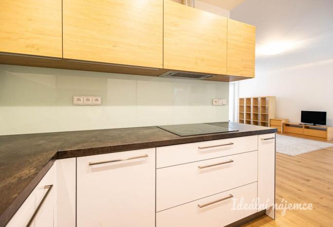 Pronájem bytu 3+kk, Praha, Formanská, 92 m2