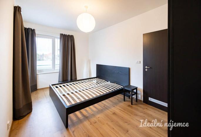 Pronájem bytu 3+kk, Praha, Formanská, 92 m2