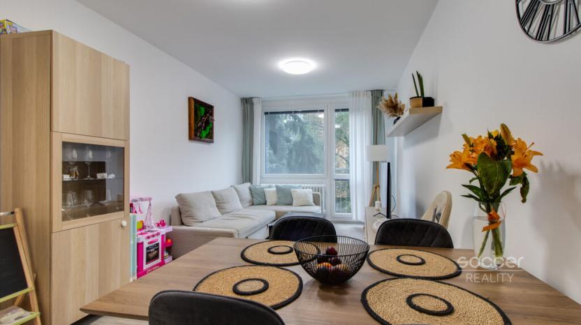 Pronájem bytu 2+kk, Praha - Kobylisy, Hrubého, 43 m2