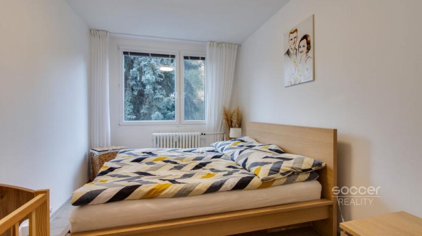 Pronájem bytu 2+kk, Praha - Kobylisy, Hrubého, 43 m2