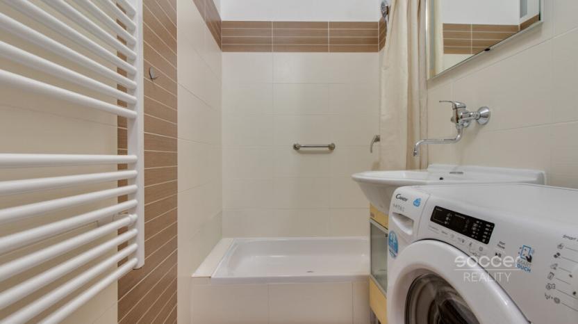 Pronájem bytu 2+kk, Praha - Kobylisy, Hrubého, 43 m2