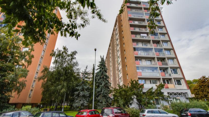 Pronájem bytu 2+kk, Praha - Kobylisy, Hrubého, 43 m2
