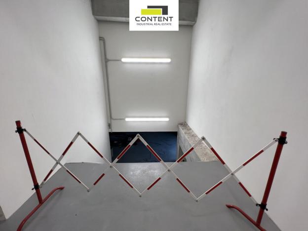 Pronájem skladu, Střelice, 1838 m2