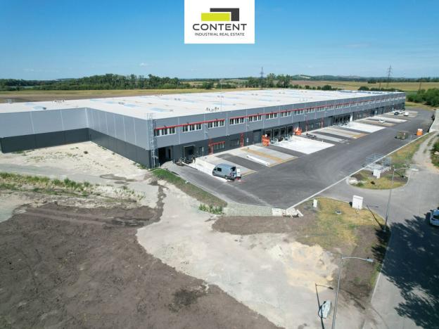 Pronájem skladu, Mikulov, Nádražní, 10000 m2