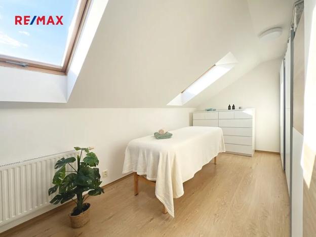 Prodej rodinného domu, Zeleneč, Chrpová, 154 m2