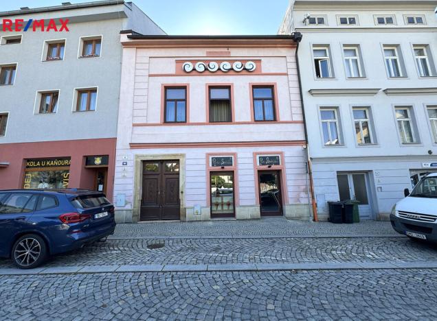 Pronájem obchodního prostoru, Šternberk, Hlavní náměstí, 58 m2