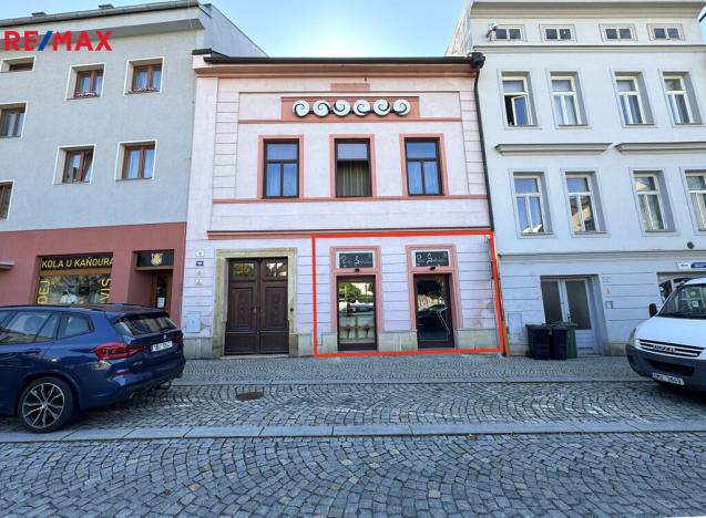 Pronájem obchodního prostoru, Šternberk, Hlavní náměstí, 58 m2