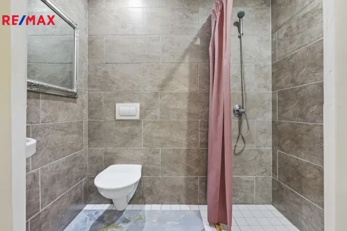 Prodej rodinného domu, Karlovy Vary, Pražská silnice, 450 m2