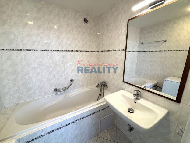 Prodej bytu 3+1, České Budějovice - České Budějovice 3, Čéčova, 63 m2