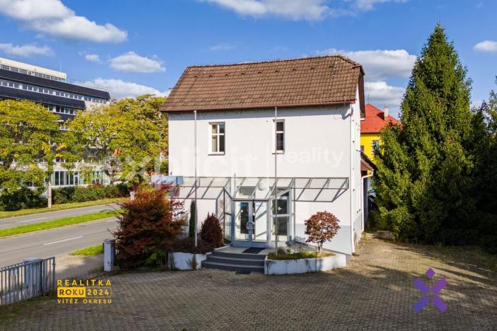 Prodej obchodního prostoru, Zlín, třída Tomáše Bati, 142 m2