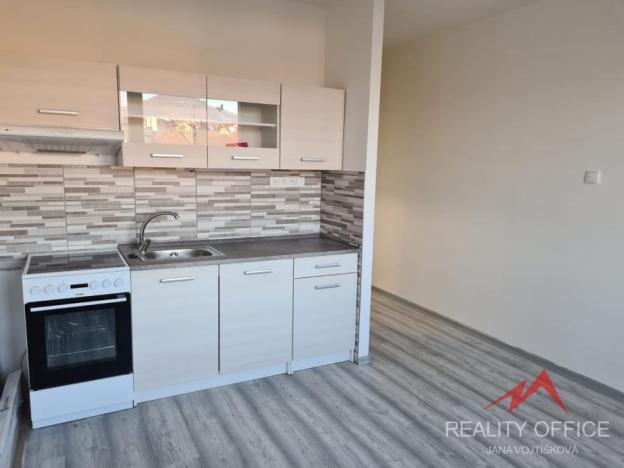 Pronájem bytu 1+kk, Děčín - Děčín I-Děčín, Pohraniční, 19 m2