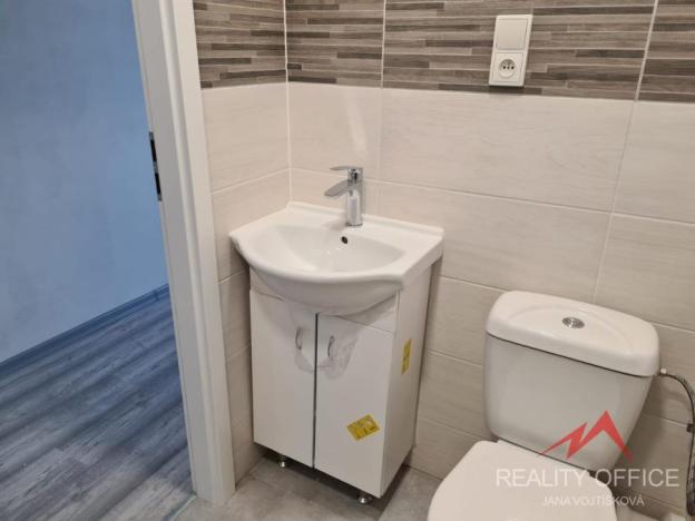 Pronájem bytu 1+kk, Děčín - Děčín I-Děčín, Pohraniční, 19 m2