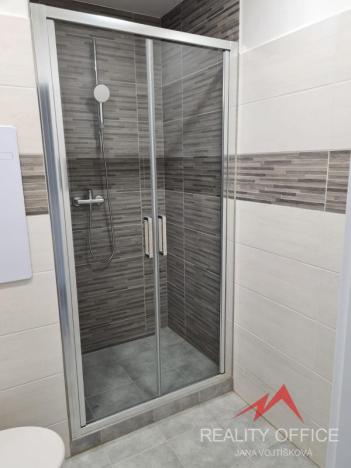 Pronájem bytu 1+kk, Děčín - Děčín I-Děčín, Pohraniční, 19 m2