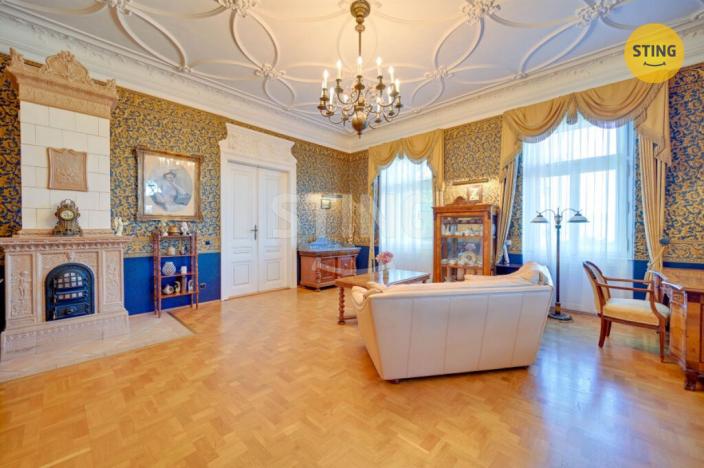 Prodej vily, Luže - Radim, 700 m2