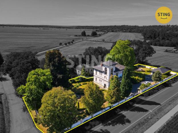 Prodej vily, Luže - Radim, 700 m2