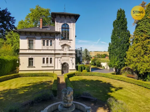 Prodej vily, Luže - Radim, 700 m2