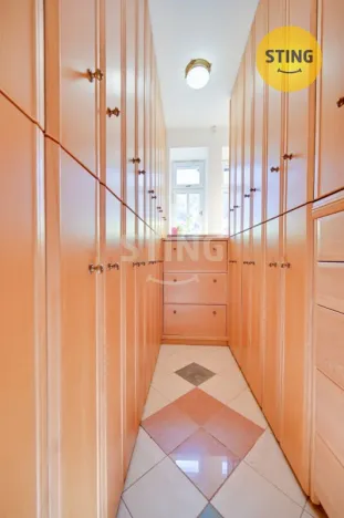 Prodej vily, Luže - Radim, 700 m2