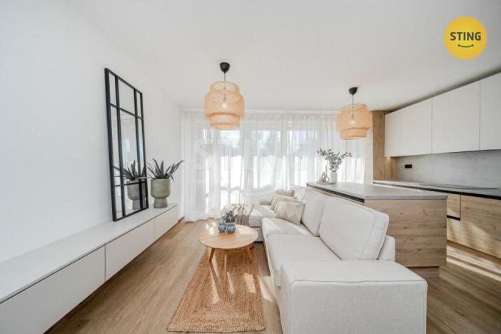 Prodej bytu 4+kk, Třinec, Dukelská, 68 m2