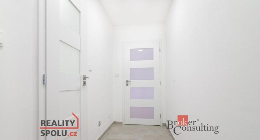 Pronájem bytu 2+1, Opava - Kateřinky, Holasická, 57 m2