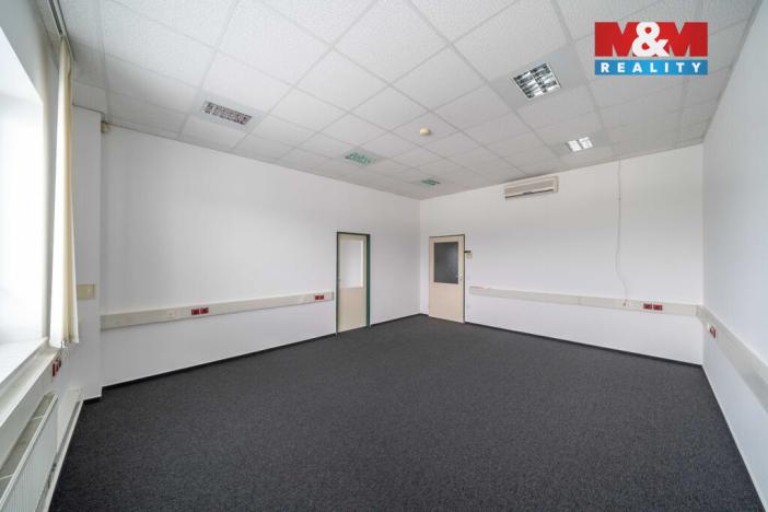 Pronájem výrobních prostor, Volduchy, 1866 m2