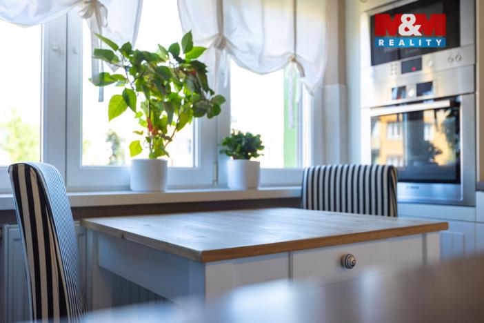 Prodej bytu 4+1, Postoloprty, Třebízského náměstí, 73 m2