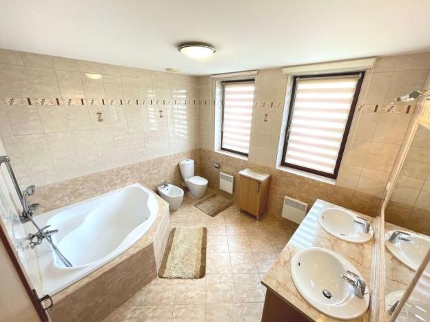 Pronájem rodinného domu, Trnová, 198 m2