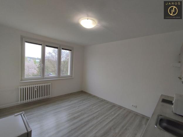 Pronájem bytu 1+kk, Rakovník - Rakovník II, Pod Nemocnicí, 16 m2