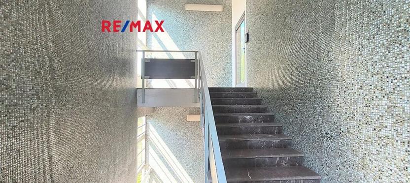 Pronájem kanceláře, Praha - Kobylisy, Horňátecká, 19 m2