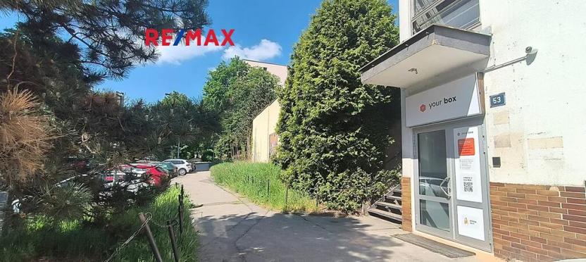 Pronájem kanceláře, Praha - Kobylisy, Horňátecká, 19 m2