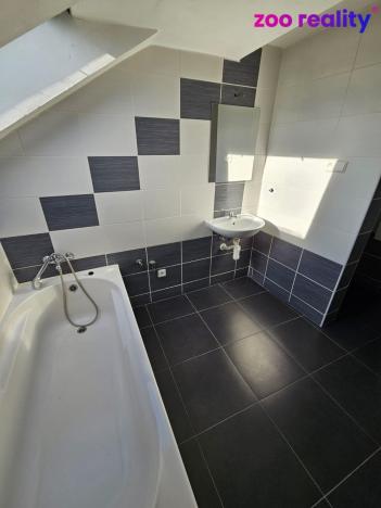 Pronájem bytu 2+1, Litvínov - Horní Litvínov, Tržní, 63 m2