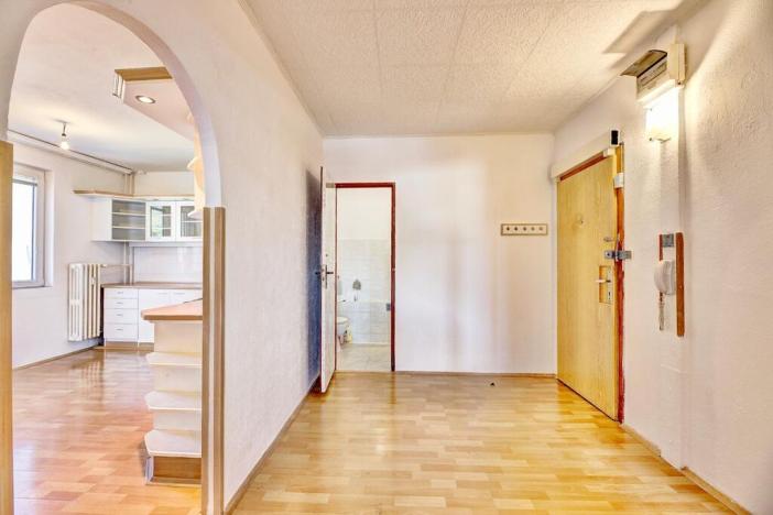 Prodej bytu 3+1, Loděnice, Za GZ, 66 m2