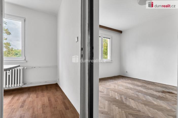 Prodej bytu 3+1, Ostrov, Kollárova, 70 m2