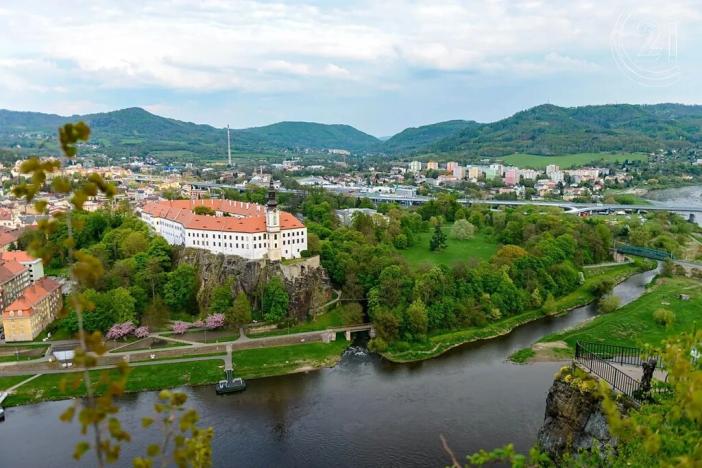 Prodej pozemku pro bydlení, Děčín, 1070 m2