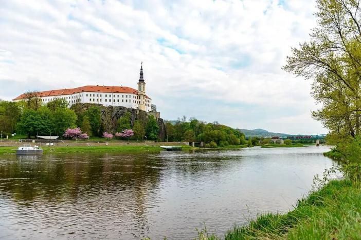 Prodej pozemku pro bydlení, Děčín, 1521 m2