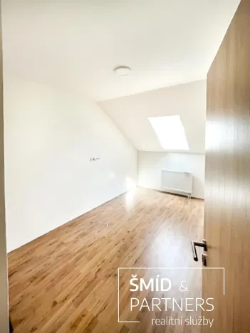 Prodej bytu 3+kk, Velim, Palackého, 77 m2