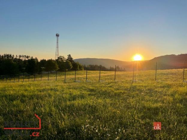 Prodej pozemku pro bydlení, Střílky, Hradská, 2884 m2