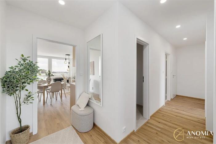 Prodej bytu 4+kk, Praha - Kobylisy, Třebenická, 73 m2