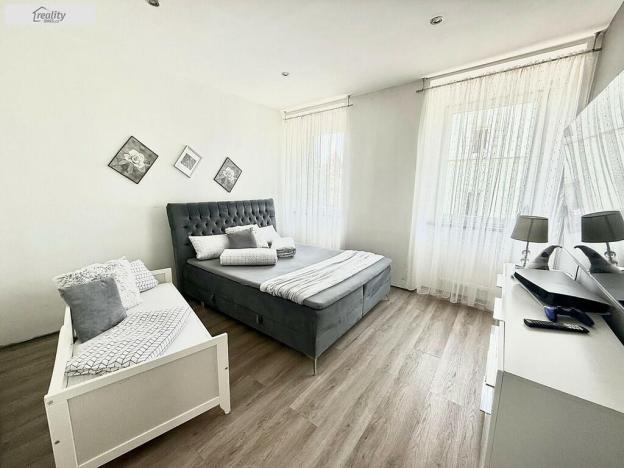 Prodej činžovního domu, Dubí - Pozorka, Mírová, 874 m2