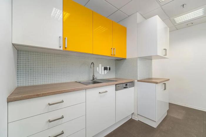 Pronájem kanceláře, Praha - Žižkov, Vinohradská, 387 m2