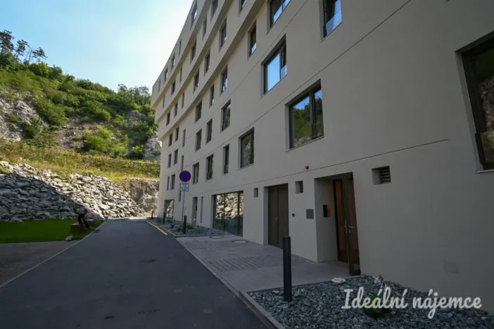 Pronájem bytu 2+kk, Brno - Komín, Bystrcká, 49 m2