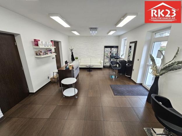 Pronájem obchodního prostoru, Mariánské Lázně, Ruská, 40 m2