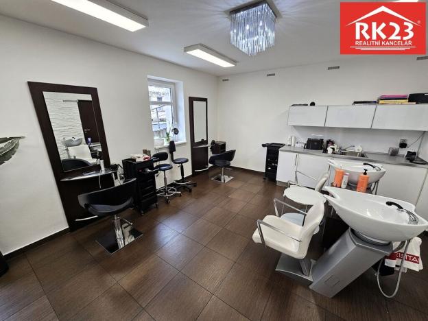 Pronájem obchodního prostoru, Mariánské Lázně, Ruská, 40 m2