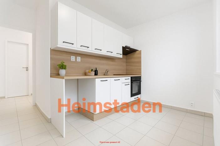 Pronájem bytu 4+1, Karviná - Hranice, Slovenská, 73 m2