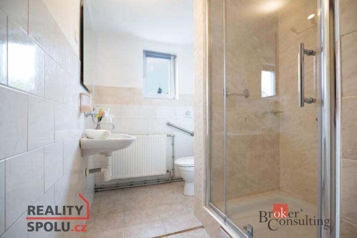 Prodej rodinného domu, Jirny, 160 m2