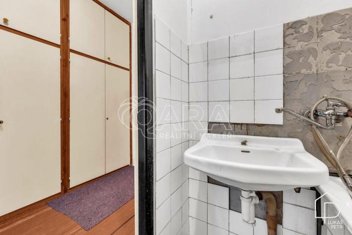 Prodej bytu 2+1, Praha - Vokovice, Evropská, 52 m2