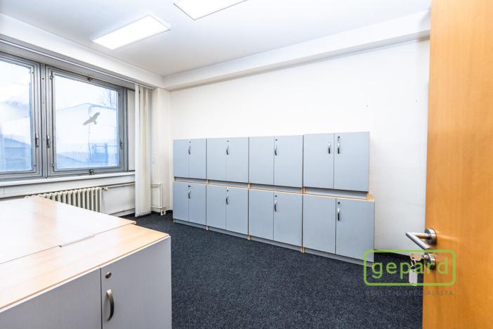 Pronájem kanceláře, Praha - Motol, Plzeňská, 213 m2